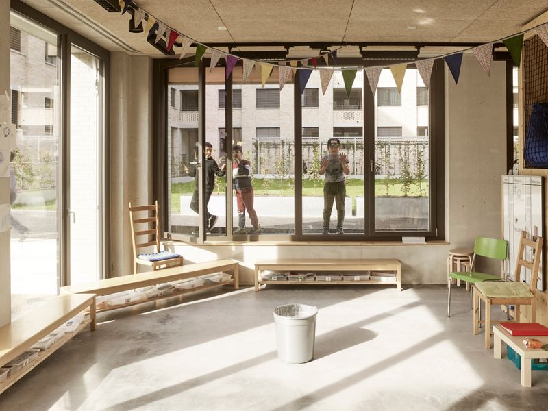 Wohnüberbauung Flo + Fleur, Thomasweg, Liebefeld – Einblicke und Ausblicke – Aebi & Vincent Architekten, Fotografie: Adrian Scheidegger